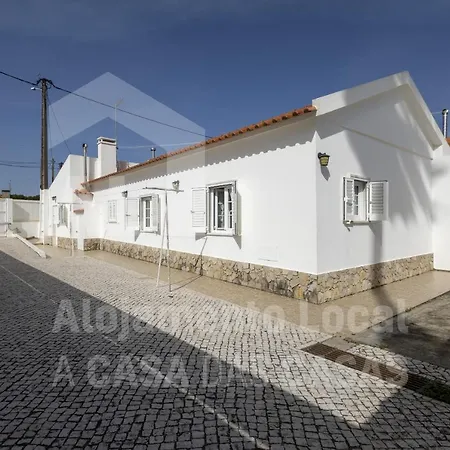 White House By Acasadascasas Holiday home *