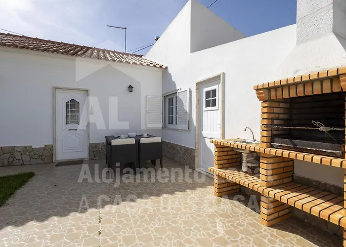 White House By Acasadascasas Feriehus Mafra